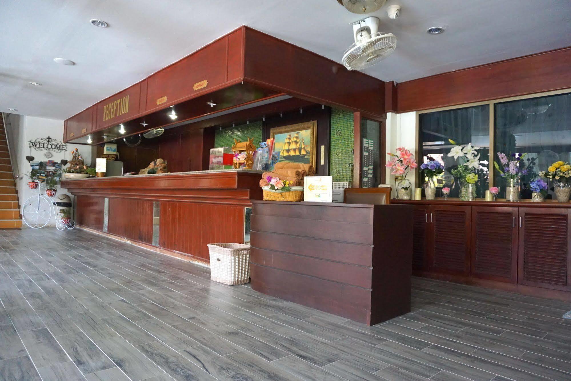 Suppamitr Villa Hotel Pattaya Luaran gambar